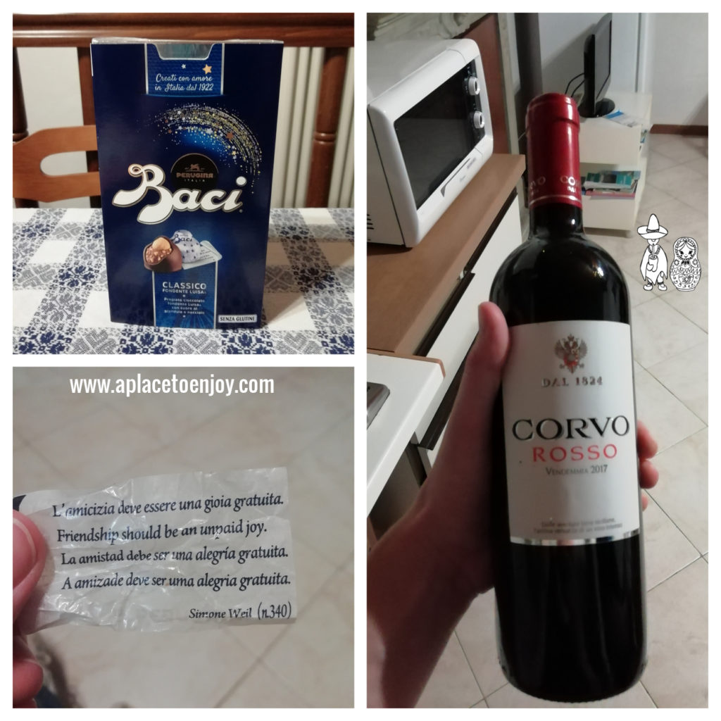 Compliment from the host: wine and chocolate with nice quotes